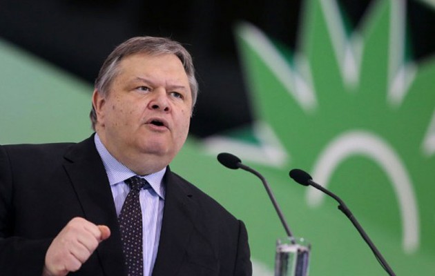 Ο “τελειωμένος” πρόεδρος του ΠΑΣΟΚ χαρακτήρισε μύθο τη διαπραγμάτευση