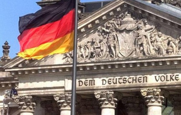 Εκπρόσωπος Σόιμπλε: Δεν υπάρχει σχέδιο για ελεγχόμενη αναδιάρθρωση χρέους