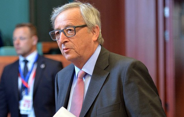Γιούνκερ: Λέει ψέματα στους ψηφοφόρους του ο Τσίπρας