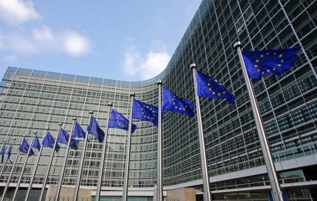 Η Κομισιόν θέλει να πληρωθούν αμέσως 7 δισ. ευρώ στην Ελλάδα