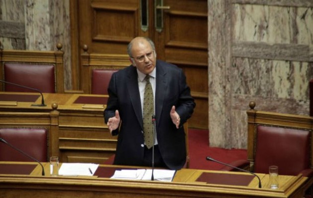 Ξυδάκης: Αναπόφευκτος ο ανασχηματισμός