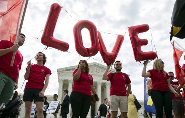 “Ναι” Δικαστηρίου στο γάμο ομοφυλοφίλων σε όλες τις ΗΠΑ