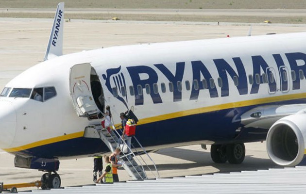 Κρατείται 48χρονος για τη φάρσα στο αεροσκάφος της Ryanair