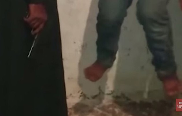 Tζιχαντιστές κρέμασαν και έδερναν ανελέητα 14χρονο αγόρι