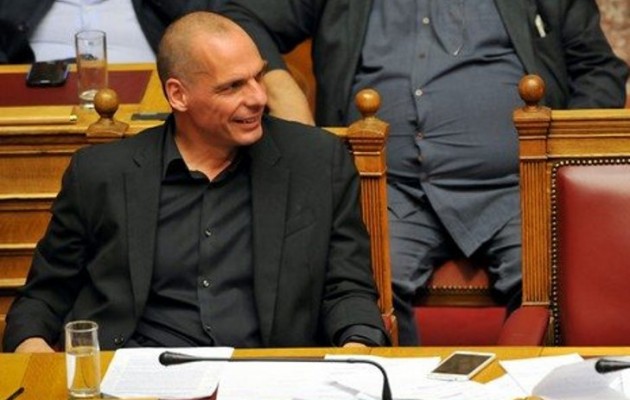 Άγρια επίθεση Βενιζέλου στον Βαρουφάκη στη Βουλή: “Κόψτε τα γελάκια!”