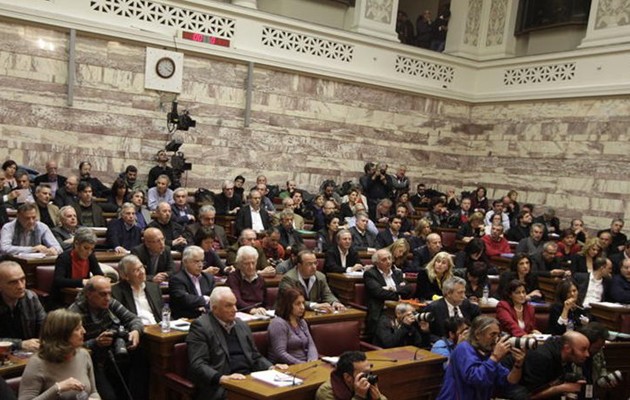 49 βουλευτές του ΣΥΡΙΖΑ ζητούν το προκαταρκτικό πόρισμα για το χρέος