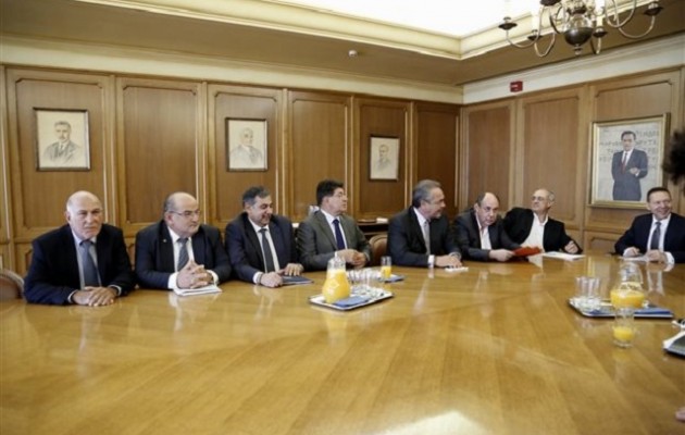 Στουρνάρας: Υποσχέσεις για ομαλοποίηση της λειτουργίας των τραπεζών