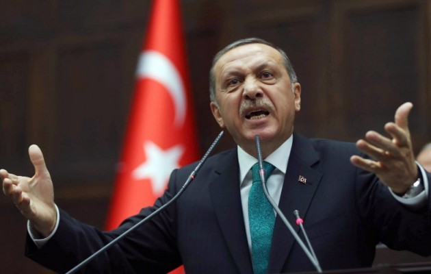 “Ο Ερντογάν οδηγεί την Τουρκία στο χάος – Δεν διώκει το Ισλαμικό Κράτος”