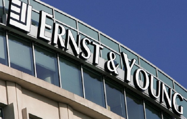 Ernst & Young: Grexit σημαίνει 60% υποτίμηση και ανεργία άνω του 30%