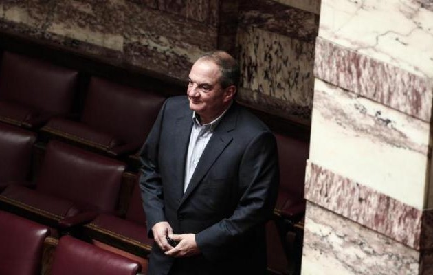 Χωρίς τον Καραμανλή συνεδριάζει η ΚΟ της ΝΔ