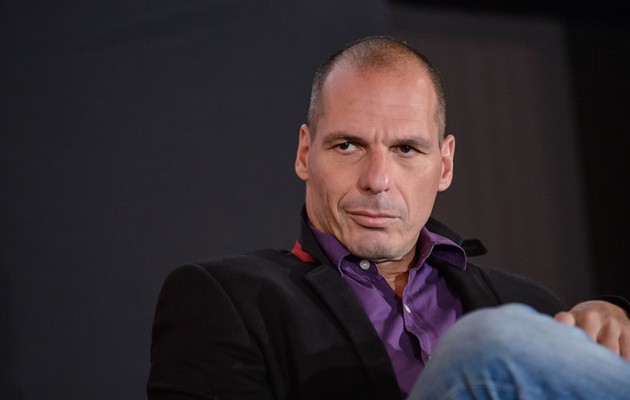 Το μανιφέστο του Βαρουφάκη – Επιτίθεται στον Τσίπρα και την Ευρώπη