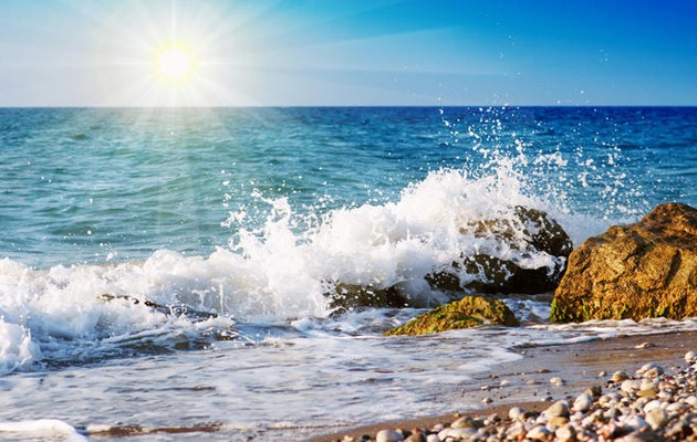 Με ζέστη και βοριαδάκια θα κυλήσει ο καιρός της Παρασκευής