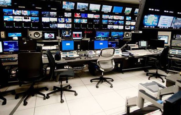 Ξεκινά η σφαγή για τις τηλεοπτικές άδειες – Τι προβλέπει το νομοσχέδιο