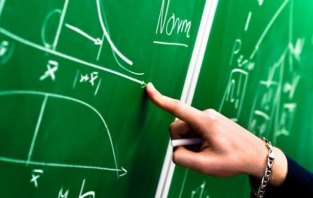 Γονείς έπιασαν τον καθηγητή αγγλικών “καβάλα” με την 16χρονη κόρη τους