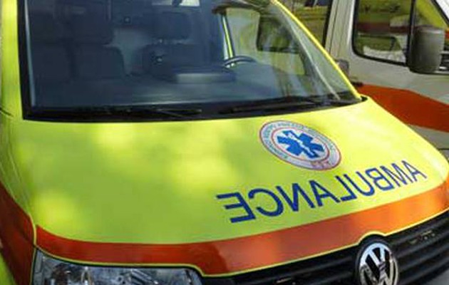 Η μητέρα πέταξε τελικά από το μπαλκόνι το βρέφος στον ακάλυπτο