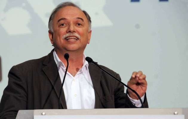 Ο Παπαδημούλης “καρφώνει” τους ευσεβείς πόθους της διαπλοκής