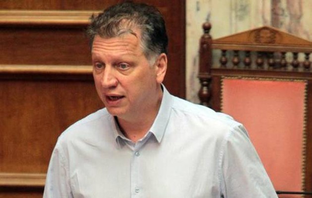 Καταψηφίζει το νομοσχέδιο και ο βουλευτής ΣΥΡΙΖΑ,  Σκούμας