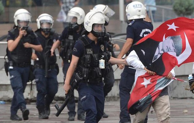 Πάνω από 1.000 συλλήψεις τζιχαντιστών και Κούρδων ανταρτών στην Τουρκία