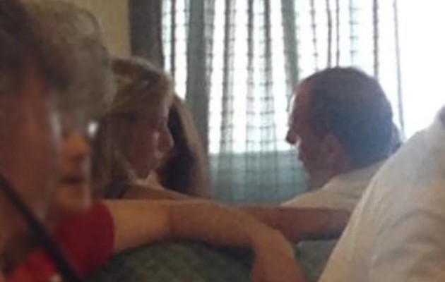 Πρωτοφανής συμπεριφορά Βαρουφάκη – Έφυγε με το καράβι για Αίγινα! (φωτογραφίες)