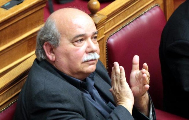 Βούτσης: Η Ελλάδα τεστάρεται από τον υπόλοιπο κόσμο για το δημοψήφισμα