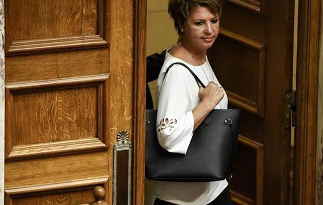 Το “μπαλάκι” στην αντιπολίτευση για τη συγκρότηση του ΕΣΡ