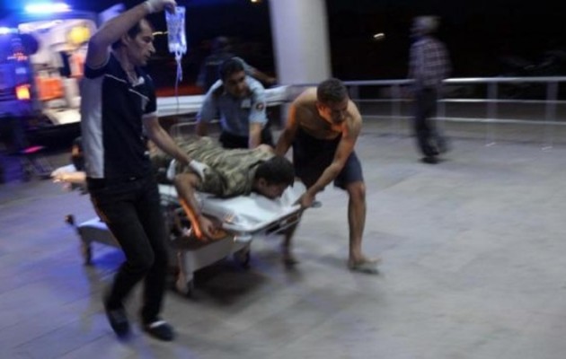 Τρακτέρ με εκρηκτικά ανατινάχτηκε πάνω σε τουρκικό αστυνομικό τμήμα