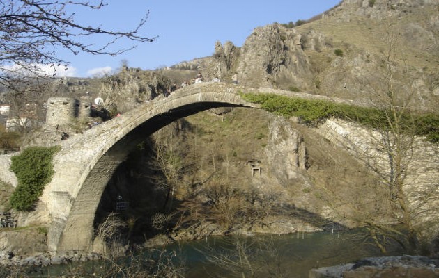 Ιωάννινα: 29χρονος Δανός βρέθηκε νεκρός στον ποταμό Αώο