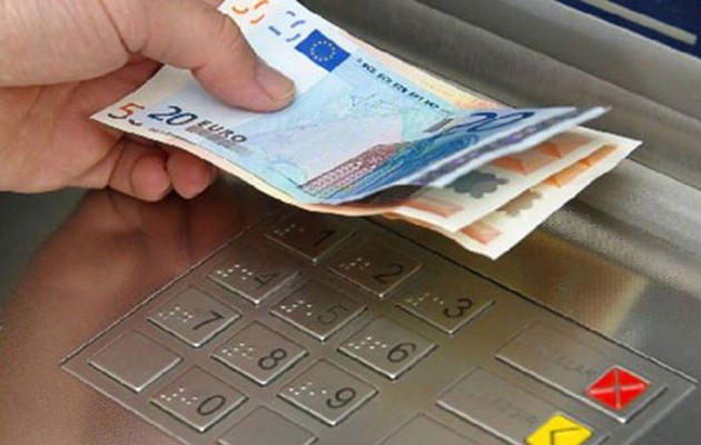 Έως τα μέσα του 2016 θα παραμείνουν τα capital controls