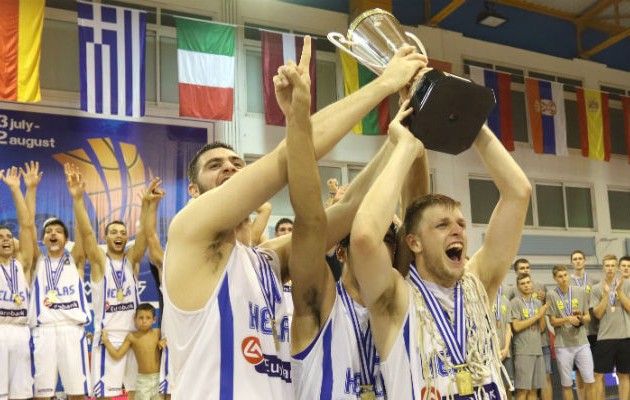 Εθνική Ελλάδος: Οι «χρυσοί» έφηβοι που σήκωσαν την Ελλάδα στο ψηλότερο βάθρο της Ευρώπης (φωτογραφίες)