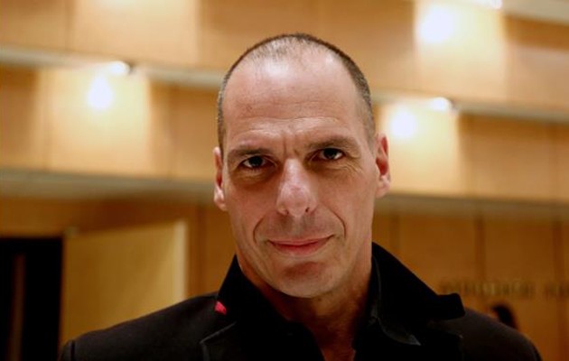 Βαρουφάκης στον Guardian: Σκλάβοι οι εργαζόμενοι στην Ελλάδα