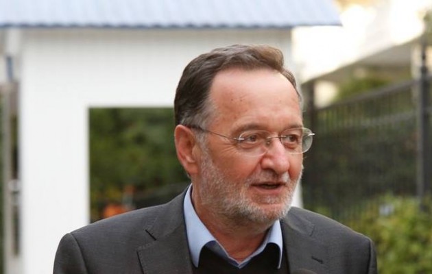 Νέα πολιτική αλητεία Λαφαζάνη: “Η κυβέρνηση θέλει να ελέγχει τα κανάλια!”