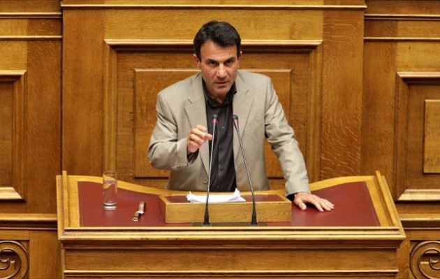 Λαπαβίτσας: Το νέο Μνημόνιο είναι ένα “έκτρωμα”
