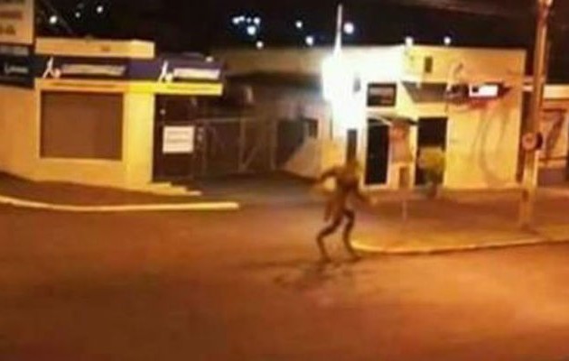 Λυκάνθρωπος εμφανίστηκε στη Βραζιλία! (βίντεο)