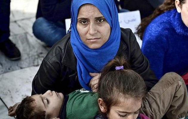 Ανοίγει τα σύνορα για τους (λεφτάδες) Σύρους πρόσφυγες η Γερμανία