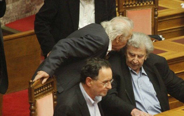 Μίκης σε Λαφαζάνη: Αν κατέβεις στις εκλογές θα γίνεις και εσύ Σύστημα