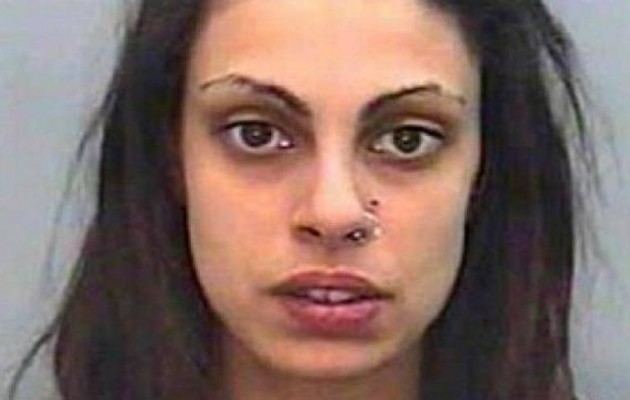 25χρονη νοσοκόμα βίαζε ηλικιωμένους και έστελνε τα βίντεο στον φίλο της (φωτο)