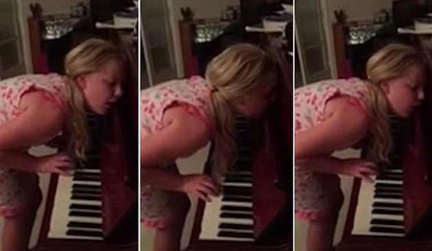 Δωδεκάχρονη υπνοβατεί και παίζει πιάνο (απίστευτο βίντεο)