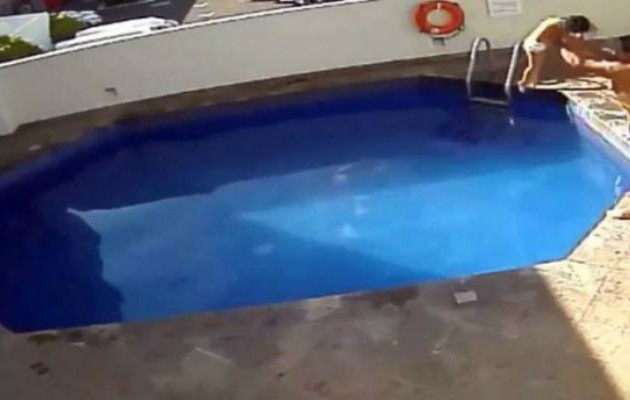 Μικρό κορίτσι μόλις 2,5 ετών βρέθηκε λιπόθυμο μέσα στην πισίνα του σπιτιού του