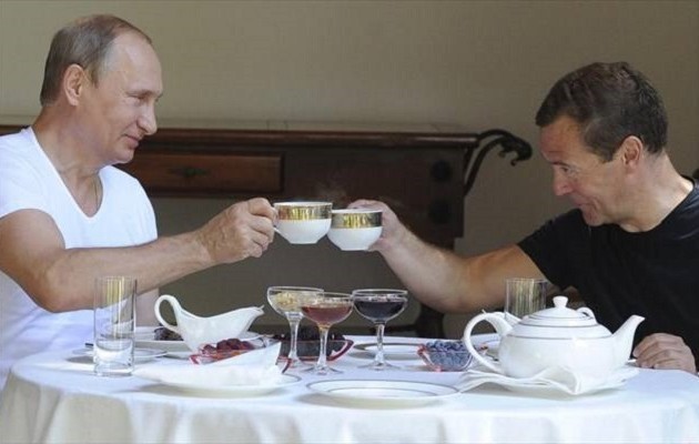 Ο Πούτιν θέλει ξανά τον Μεντβέντεφ για πρωθυπουργό της Ρωσίας