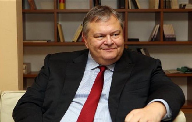 Βενιζέλος: Τώρα ο Τσίπρας εμφανίζεται ως πολιτικός μάγκας