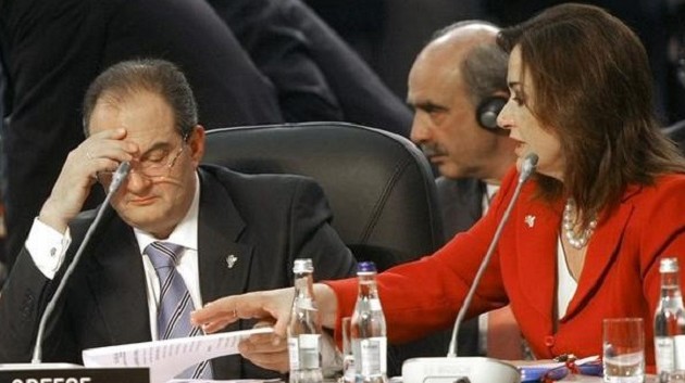 Ο Μεϊμαράκης μίλησε με τον Καραμανλή και έφαγε με την Ντόρα