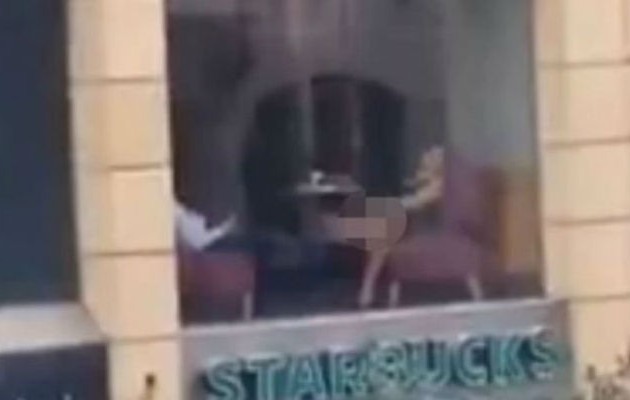 Γυναίκα αυνανιζόταν δημόσια σε καφετέρια! (βίντεο)