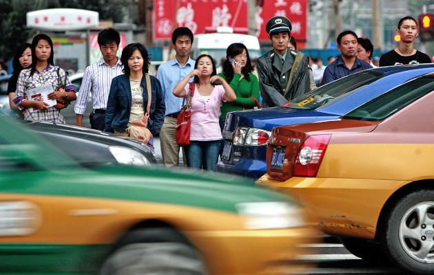 Απίστευτο! Κινέζοι οδηγοί σκοτώνουν σκόπιμα τους πεζούς που έχουν τραυματίσει