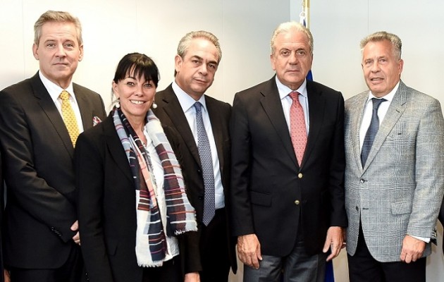 Συνάντηση Αβραμόπουλου – Μίχαλου για το μεταναστευτικό