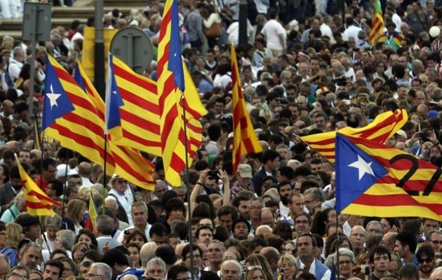 Ο Πρωθυπουργός της Καταλονίας κάλεσε σε ειρηνικό δημοψήφισμα