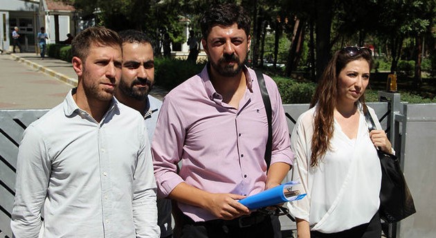 Αφέθηκαν ελεύθεροι οι δύο Βρετανοί δημοσιογράφοι που συνελήφθησαν στην Τουρκία