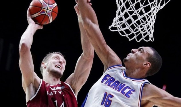Ευρωμπάσκετ: Στα ημιτελικά η Γαλλία νίκησε 84-70 την Λετονία
