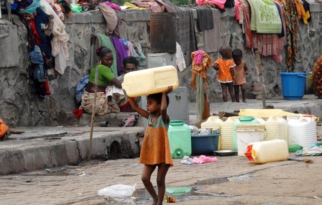 Η Παγκόσμια Τράπεζα αυξάνει το όριο της φτώχειας