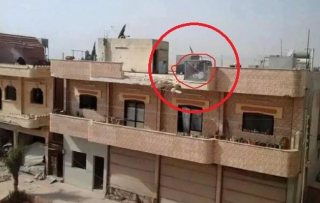 Κάτοικοι πολιορκημένης πόλης έκλεισαν τζιχαντιστές σε κλουβιά στις ταράτσες – Γιατί;