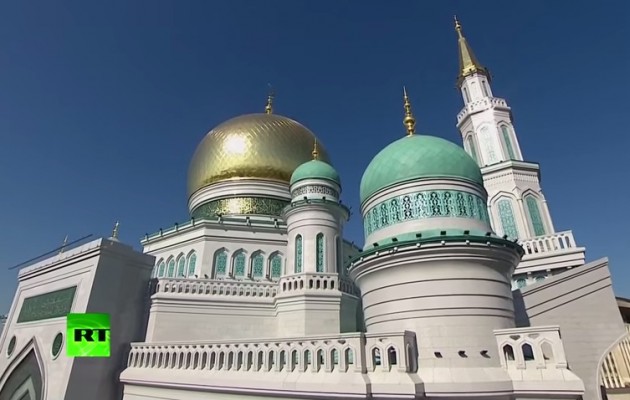 Δείτε το μεγαλύτερο τζαμί της Ευρώπης – Το εγκαινίασε ο Πούτιν στη Μόσχα (βίντεο)